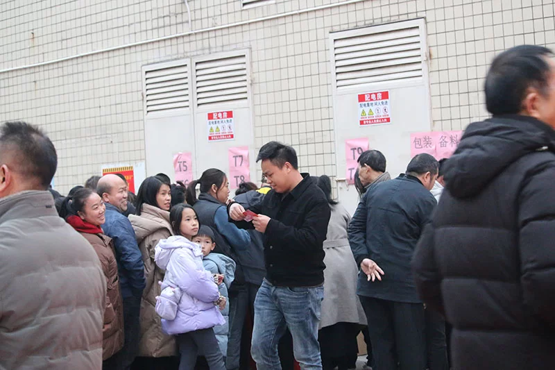 Before the dinner started, the crowd gathered in the open space of the factory